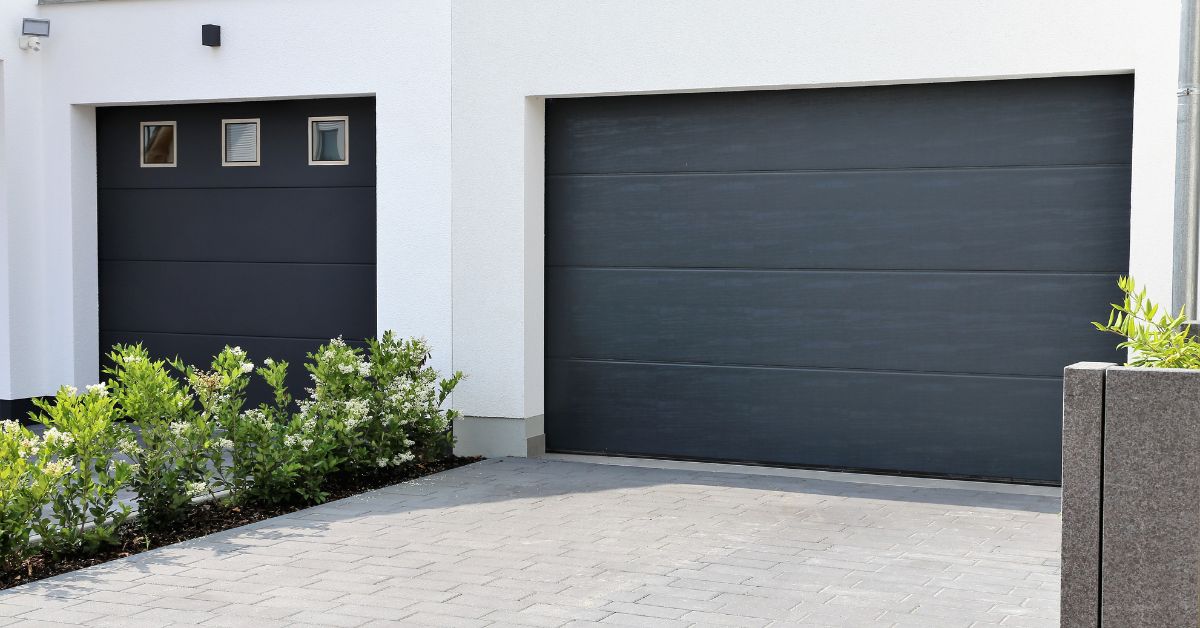 garage door repair in Mapleton